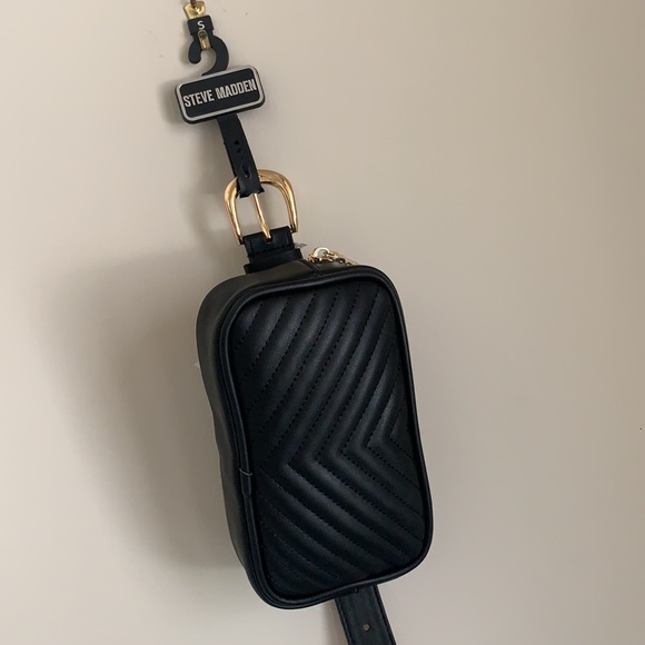 Steve Madden Belt Bag - Picture 3 of 5